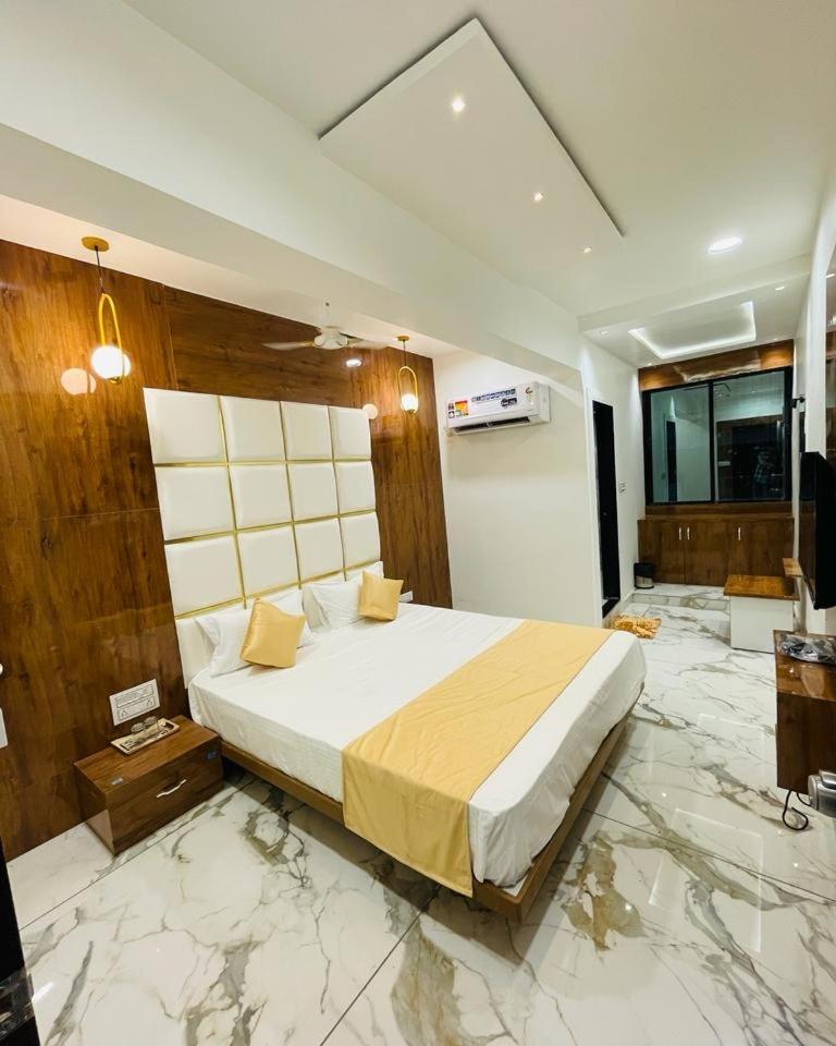 Hotel New German Ahmedabad Eksteriør bilde